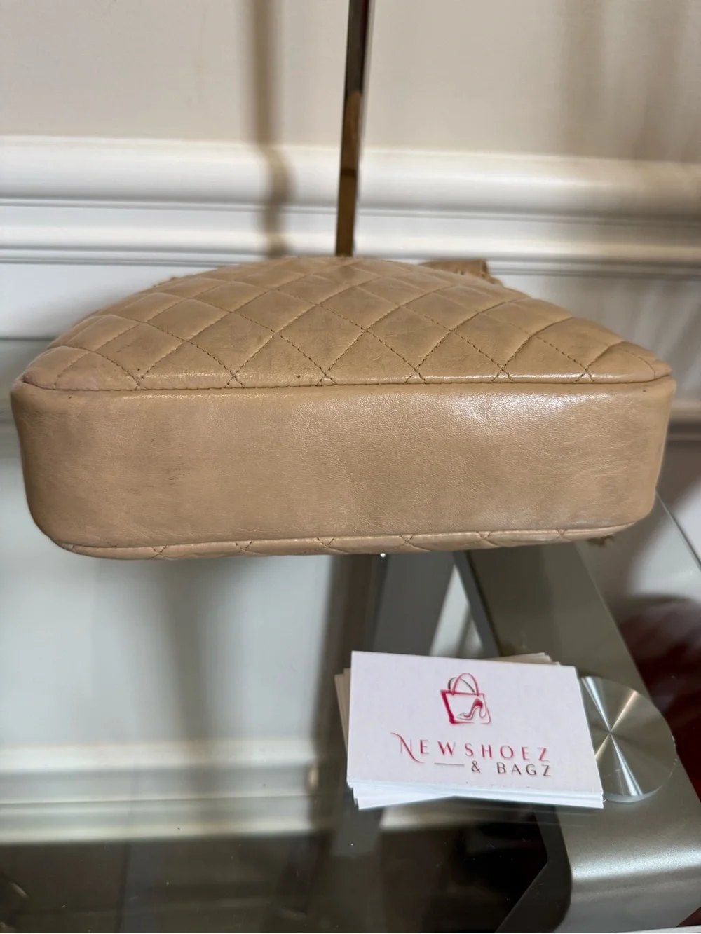 CHANEL Beige Quilted Shoulder Bag with Gold Chain